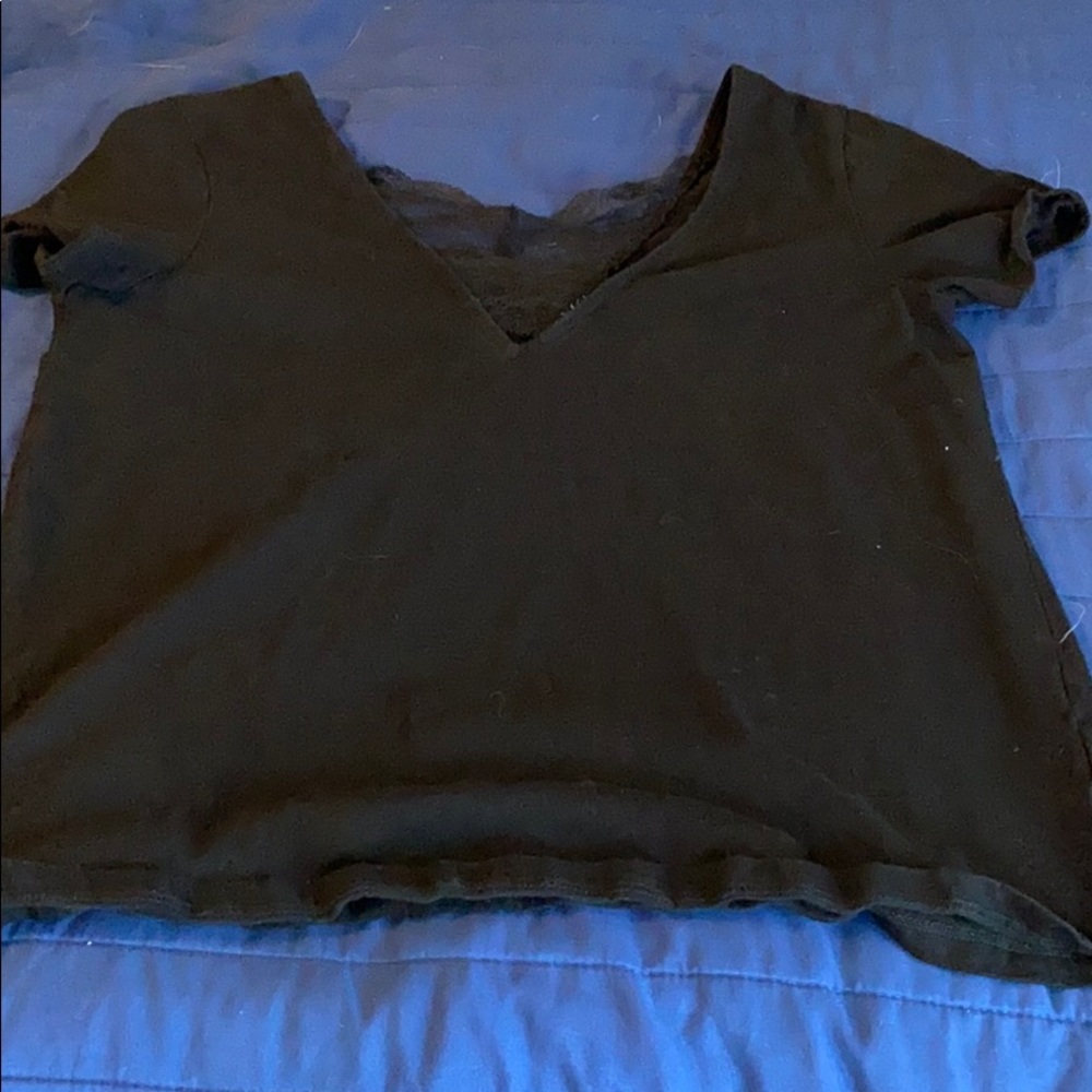 Vici tee with lace